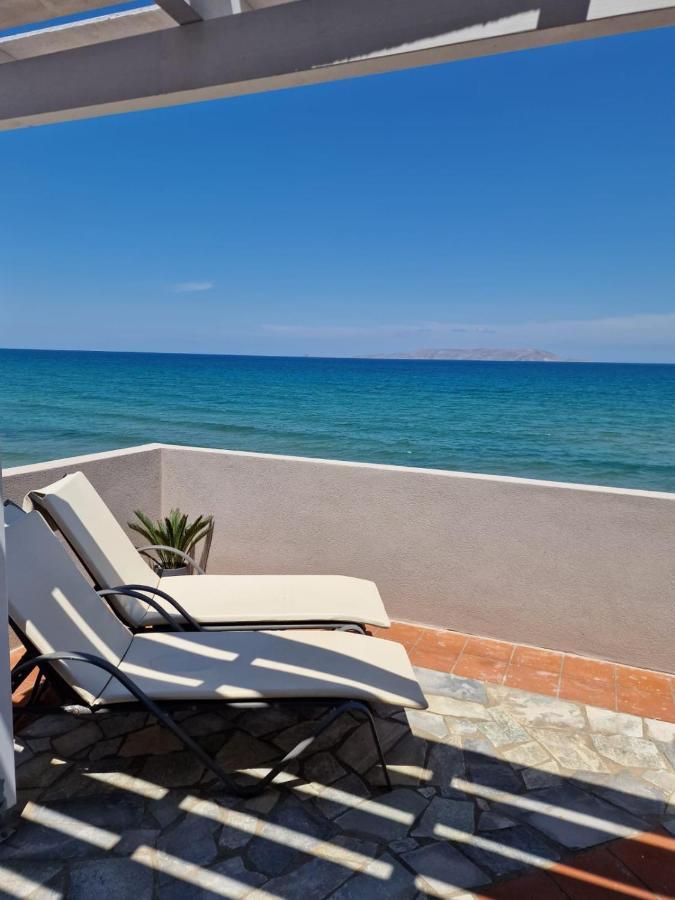 Astra Sea View Apartment, Sea Front Kokkini Hani Екстериор снимка