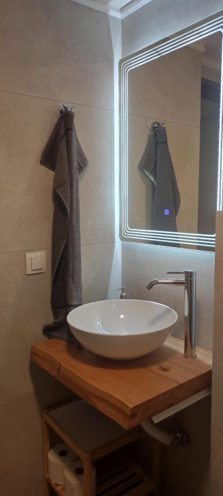 Astra Sea View Apartment, Sea Front Kokkini Hani Екстериор снимка
