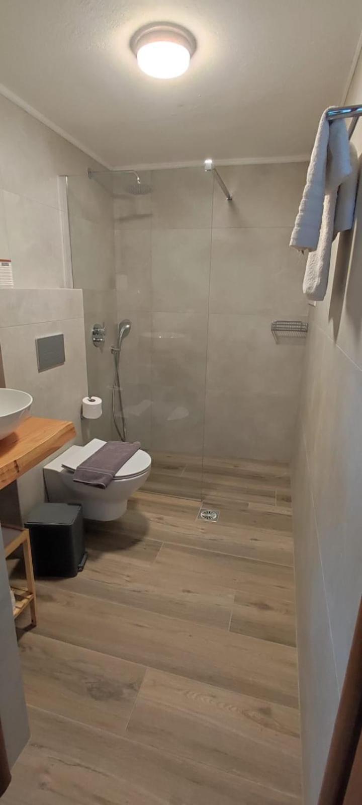 Astra Sea View Apartment, Sea Front Kokkini Hani Екстериор снимка