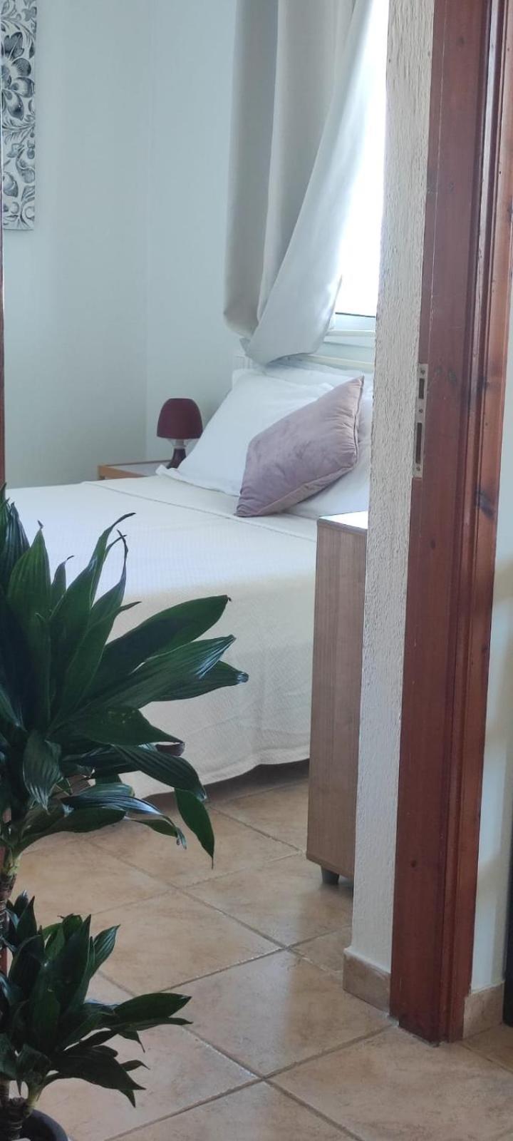 Astra Sea View Apartment, Sea Front Kokkini Hani Екстериор снимка